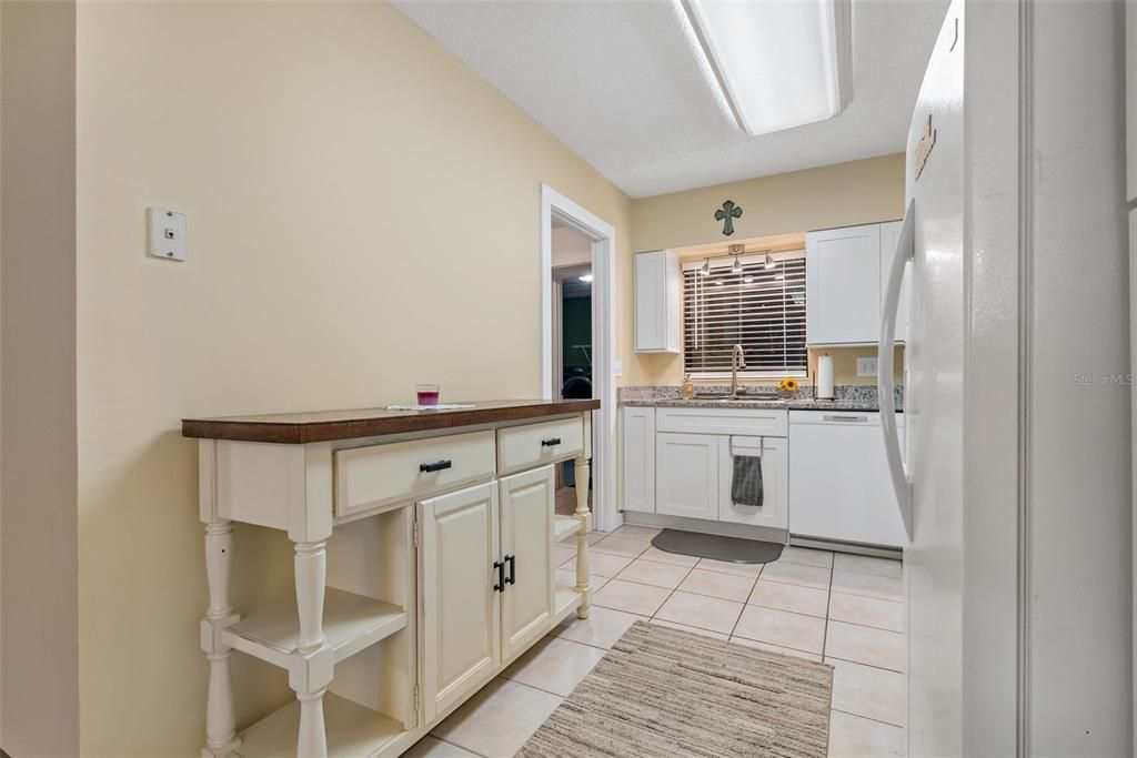 For Sale: $315,000 (2 beds, 2 baths, 1234 Square Feet)