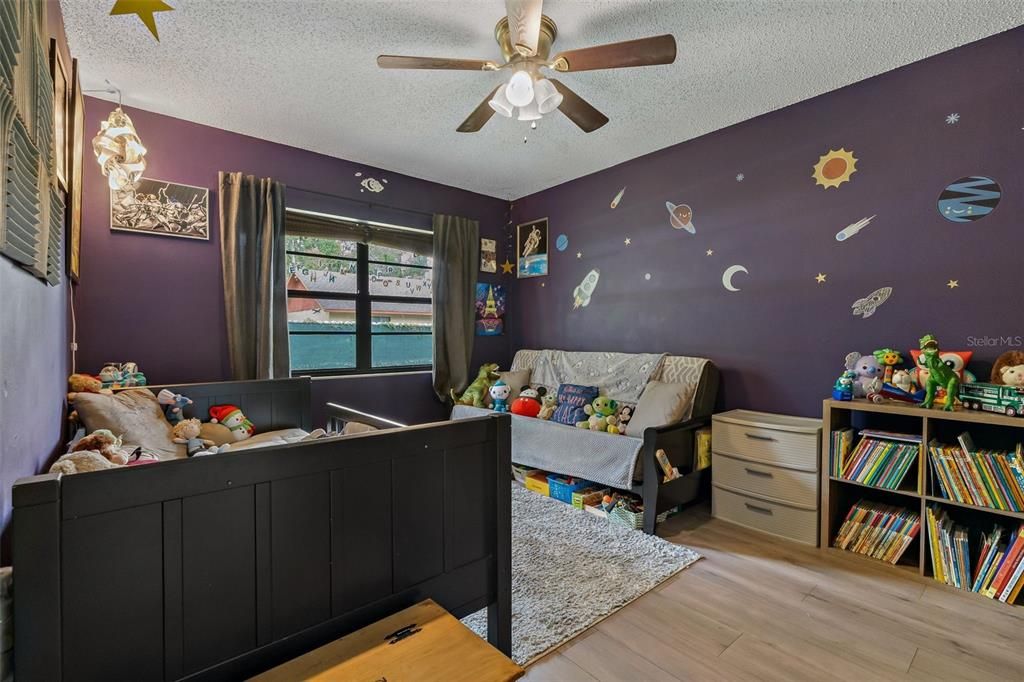 For Sale: $315,000 (2 beds, 2 baths, 1234 Square Feet)