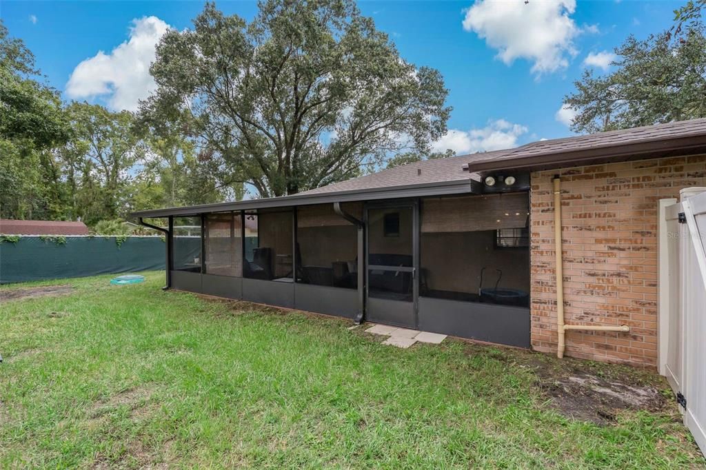 For Sale: $315,000 (2 beds, 2 baths, 1234 Square Feet)