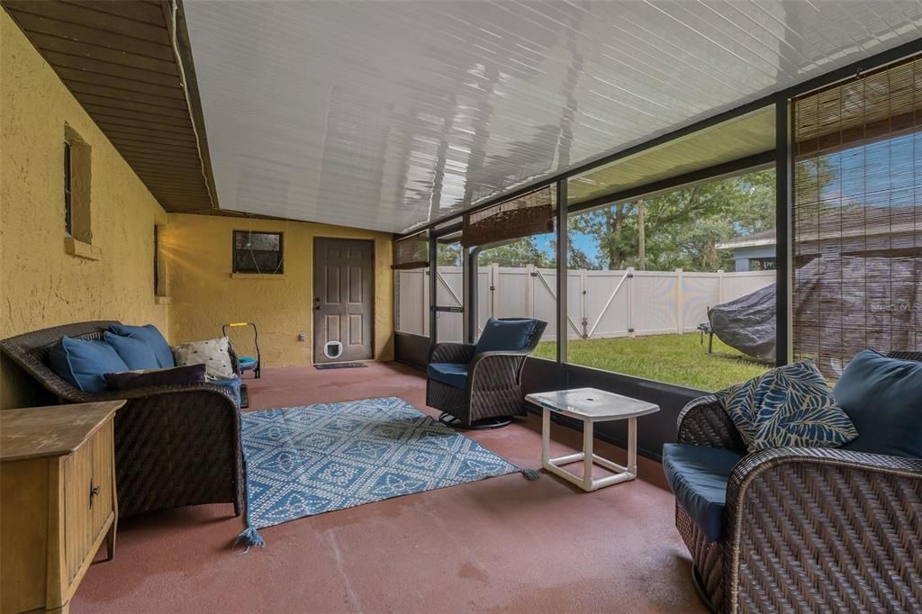 For Sale: $315,000 (2 beds, 2 baths, 1234 Square Feet)