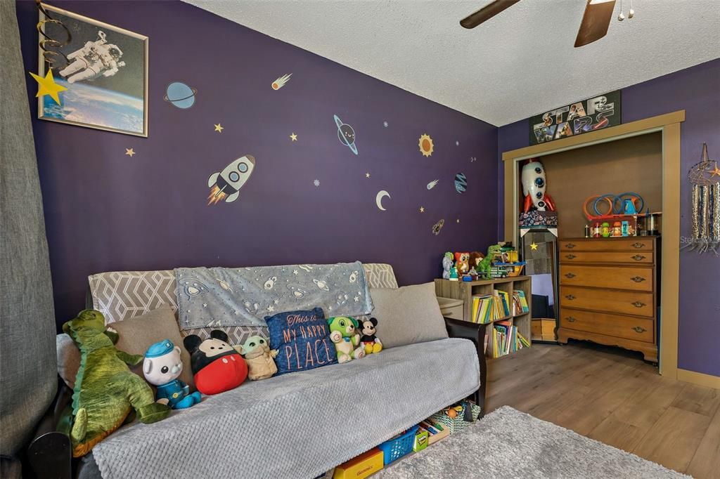 For Sale: $315,000 (2 beds, 2 baths, 1234 Square Feet)