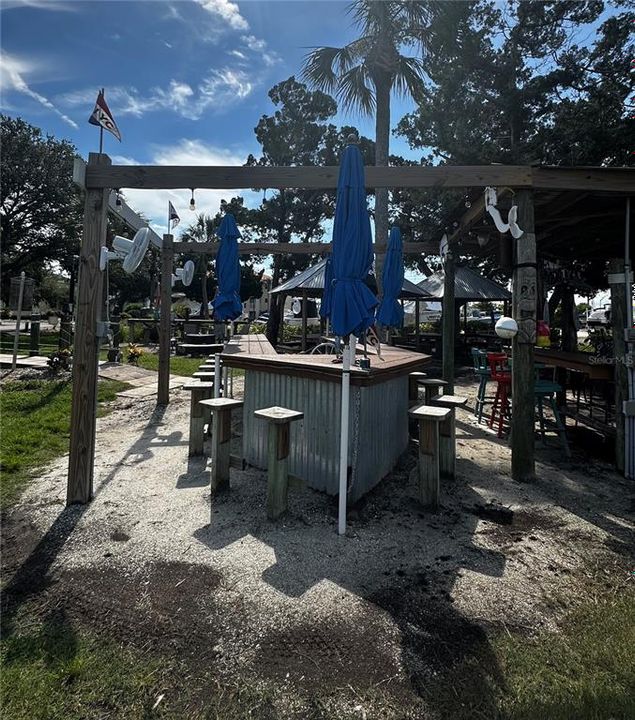 For Sale: $429,900 (2 beds, 2 baths, 1058 Square Feet)