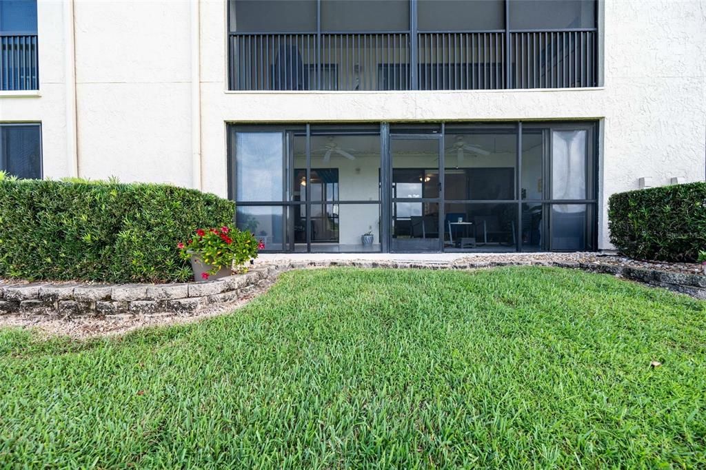 For Sale: $429,900 (2 beds, 2 baths, 1058 Square Feet)