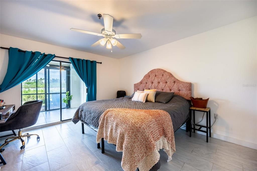 For Sale: $429,900 (2 beds, 2 baths, 1058 Square Feet)