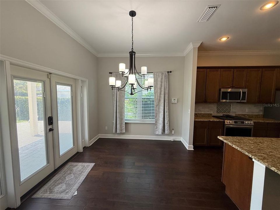 For Rent: $2,800 (3 beds, 2 baths, 1520 Square Feet)