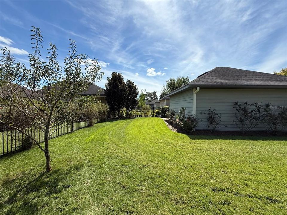 For Rent: $2,800 (3 beds, 2 baths, 1520 Square Feet)