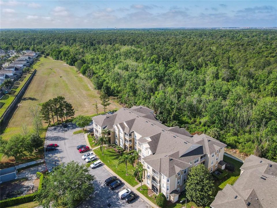 合同活跃: $1,799 (3 贝兹, 2 浴室, 1402 平方英尺)