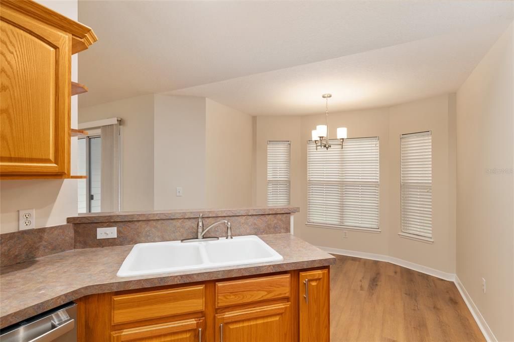 Active With Contract: $379,000 (3 beds, 2 baths, 1702 Square Feet)