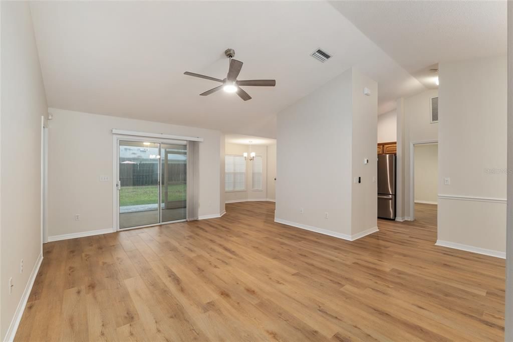 Active With Contract: $379,000 (3 beds, 2 baths, 1702 Square Feet)