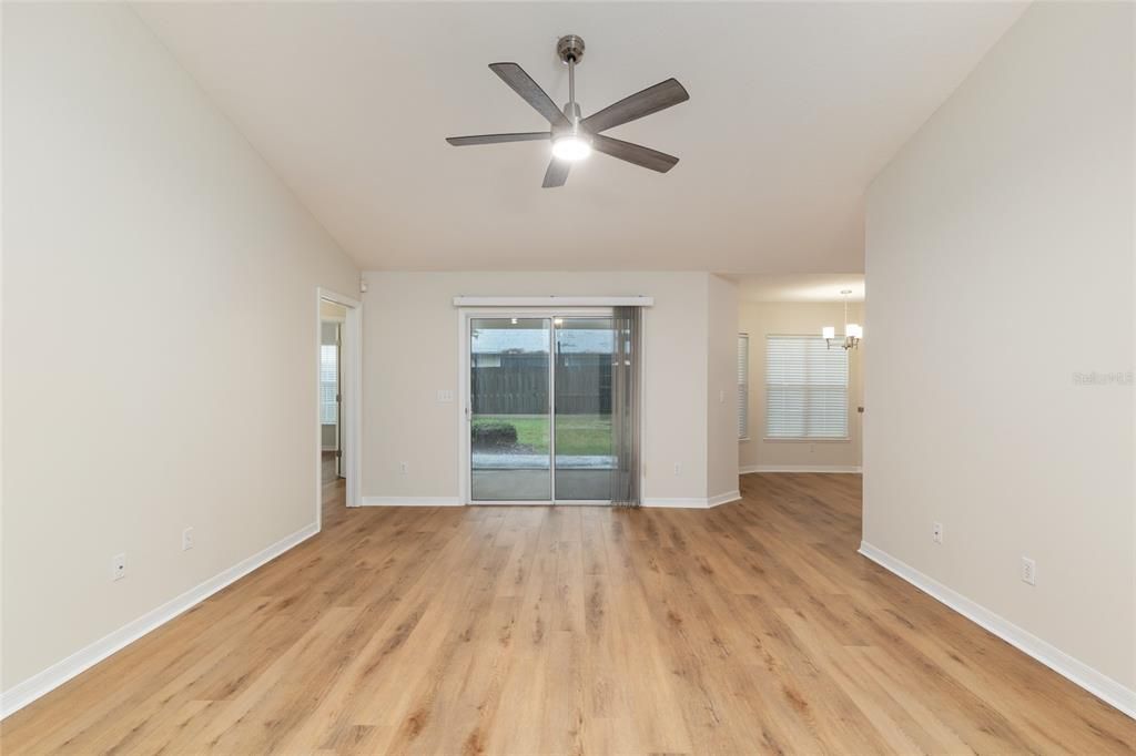 Active With Contract: $379,000 (3 beds, 2 baths, 1702 Square Feet)