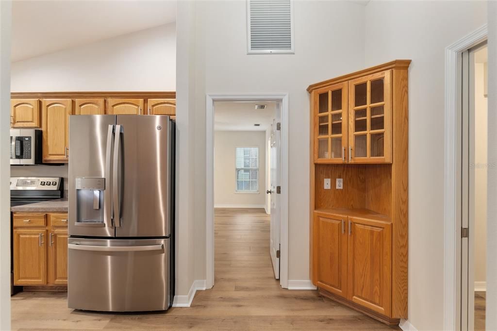 Active With Contract: $379,000 (3 beds, 2 baths, 1702 Square Feet)