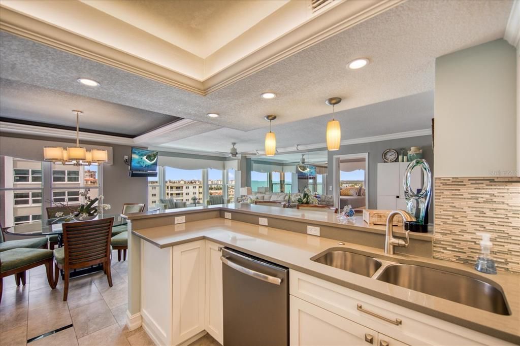 En Venta: $785,000 (2 camas, 2 baños, 1325 Pies cuadrados)