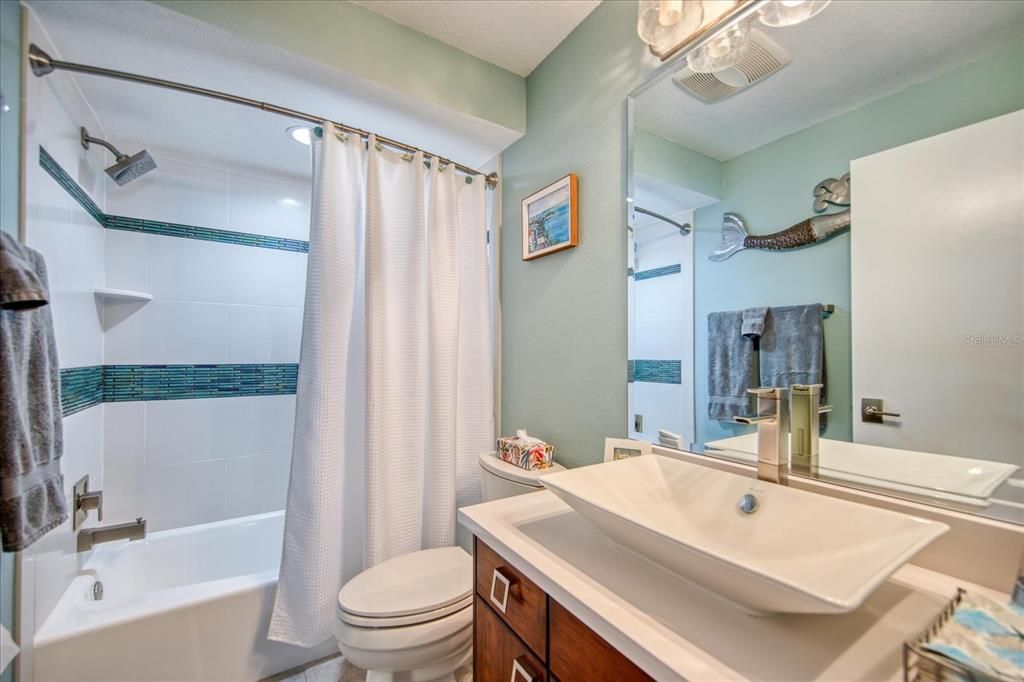 En Venta: $785,000 (2 camas, 2 baños, 1325 Pies cuadrados)