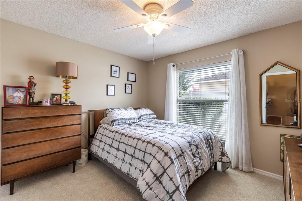 Active With Contract: $249,900 (3 beds, 2 baths, 1328 Square Feet)