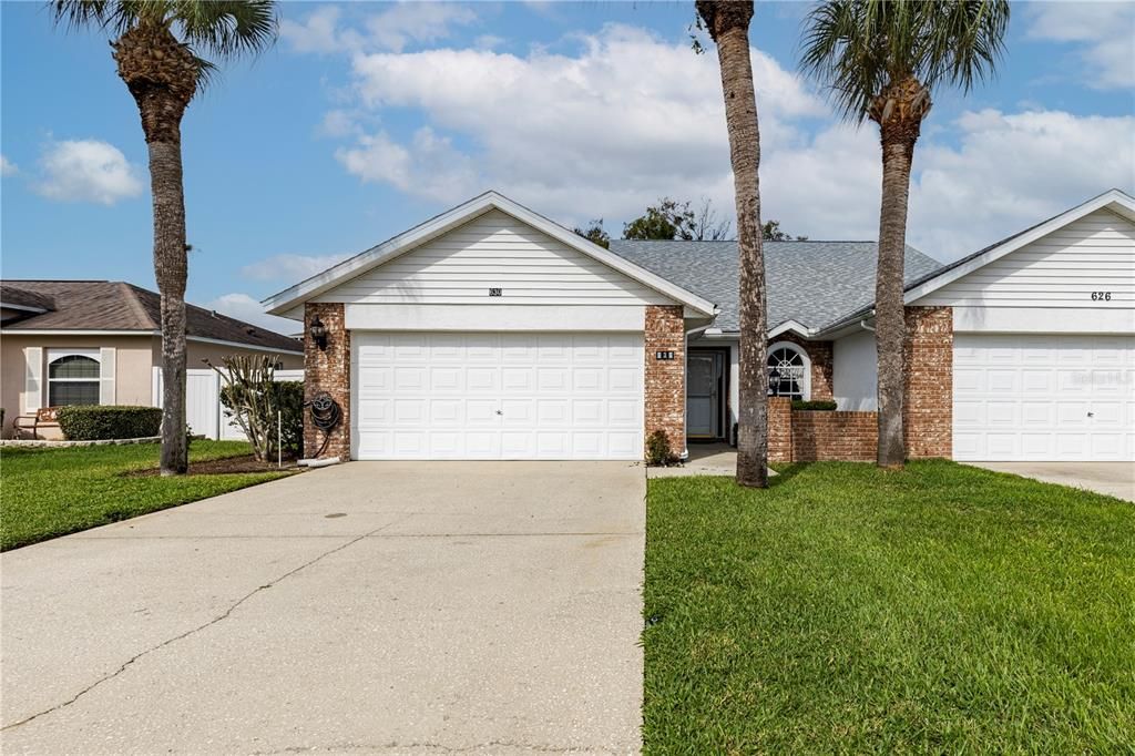 Active With Contract: $249,900 (3 beds, 2 baths, 1328 Square Feet)