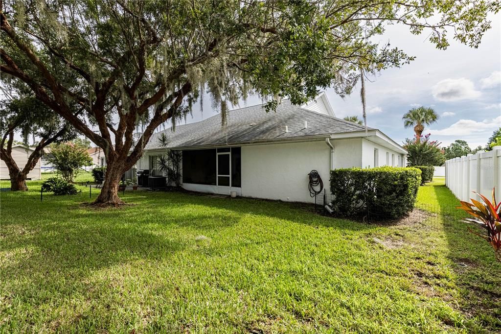 Active With Contract: $249,900 (3 beds, 2 baths, 1328 Square Feet)