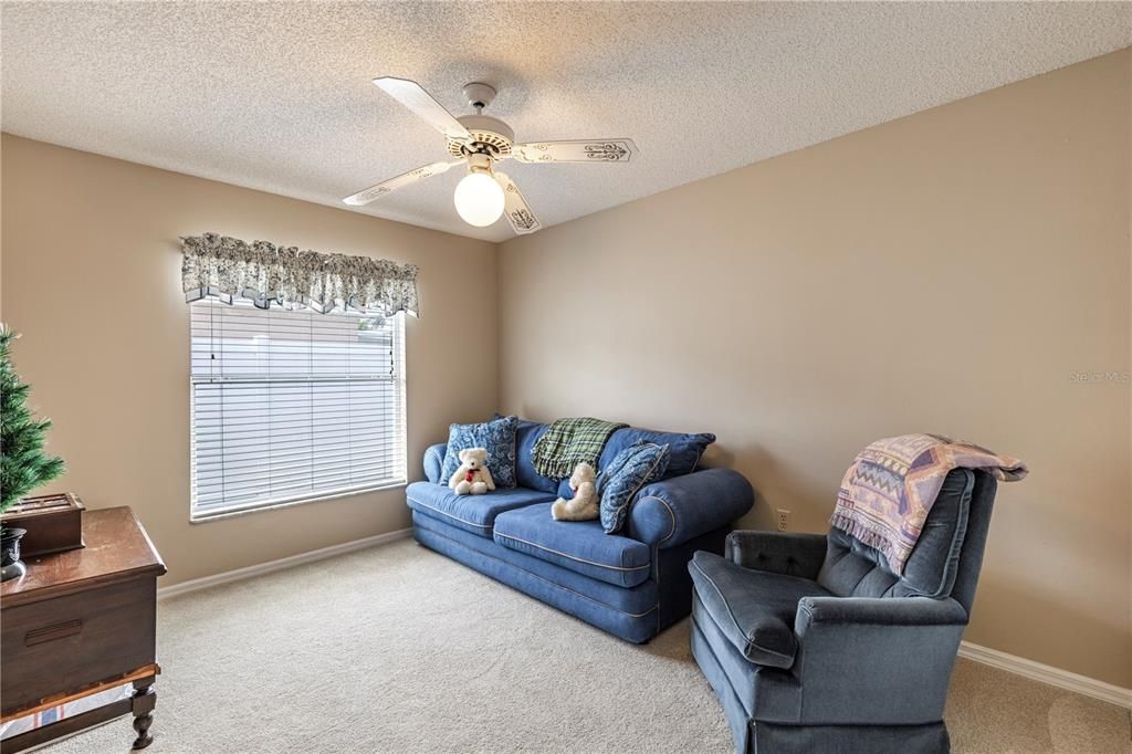 Active With Contract: $249,900 (3 beds, 2 baths, 1328 Square Feet)