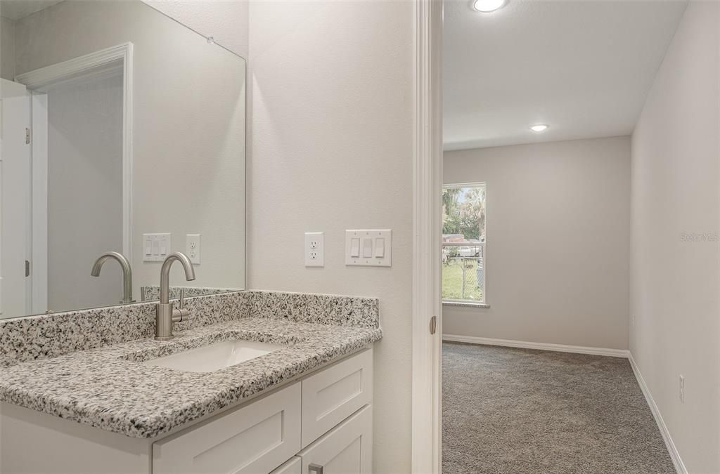 En Venta: $462,000 (4 camas, 0 baños, 2804 Pies cuadrados)