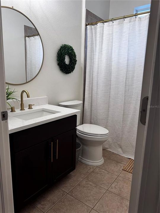 En Venta: $665,000 (5 camas, 3 baños, 3214 Pies cuadrados)