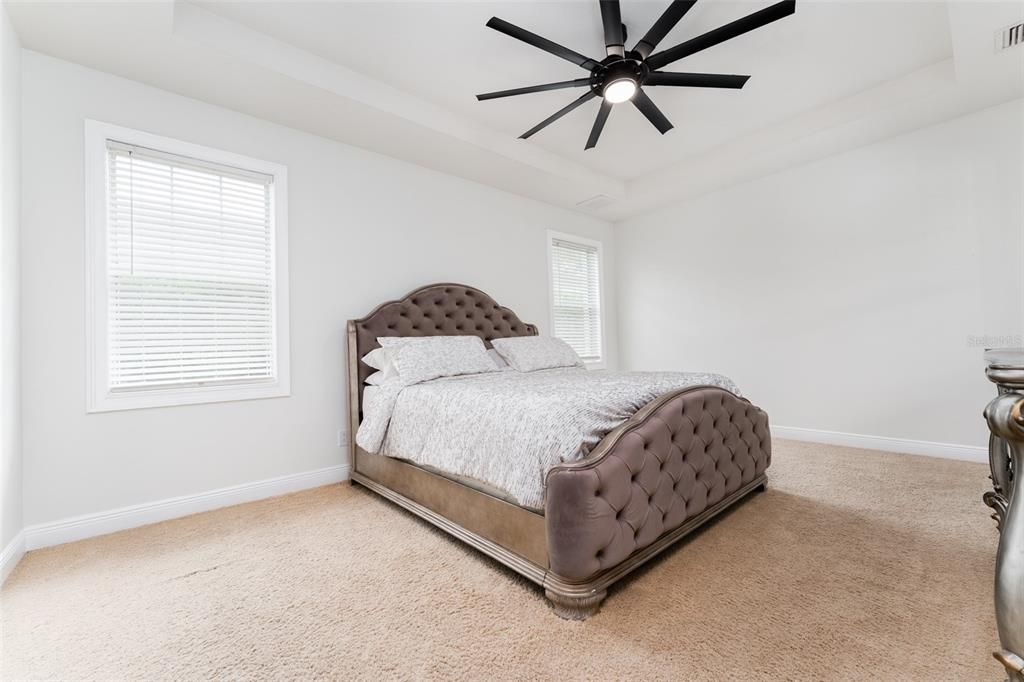 En Venta: $665,000 (5 camas, 3 baños, 3214 Pies cuadrados)