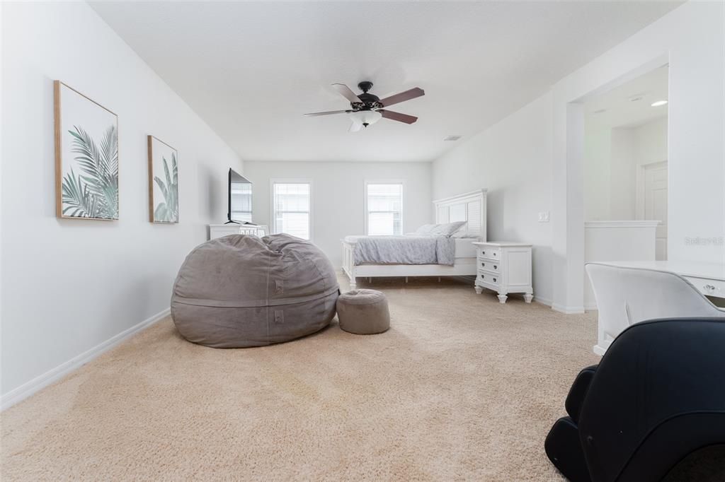 En Venta: $665,000 (5 camas, 3 baños, 3214 Pies cuadrados)