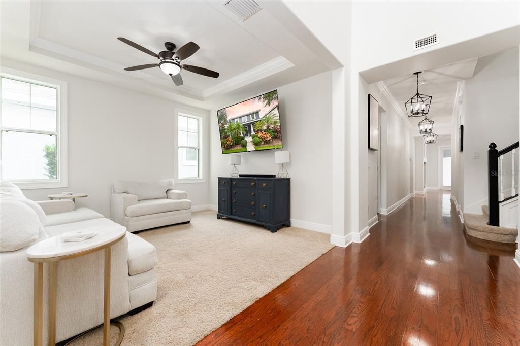 En Venta: $665,000 (5 camas, 3 baños, 3214 Pies cuadrados)