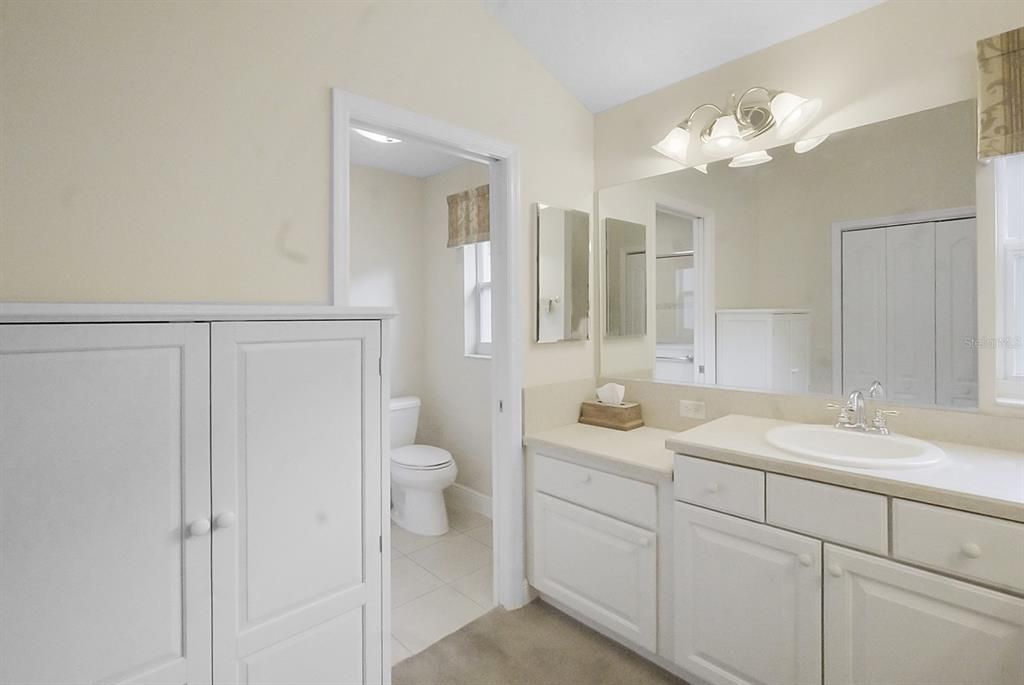 Activo con contrato: $459,900 (3 camas, 2 baños, 1927 Pies cuadrados)