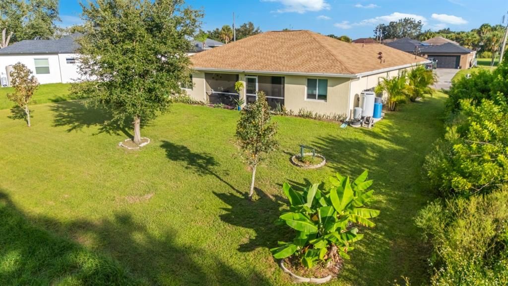 合同活跃: $295,000 (3 贝兹, 2 浴室, 1367 平方英尺)