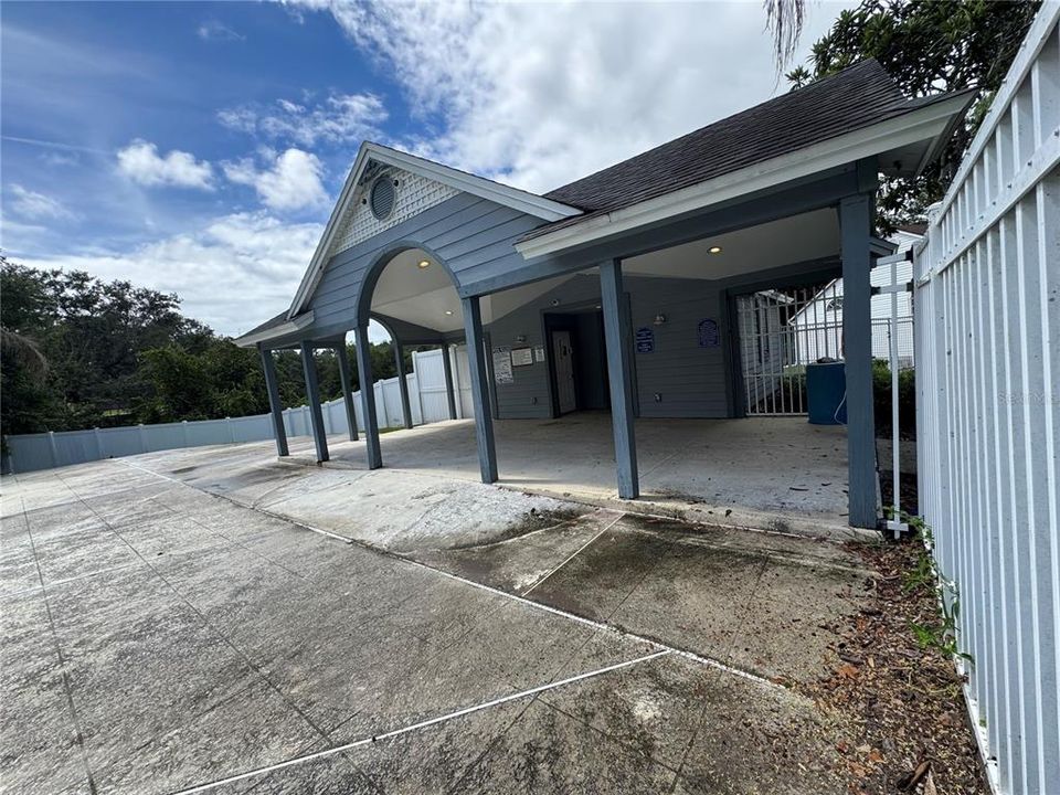 Active With Contract: $285,000 (3 beds, 2 baths, 1144 Square Feet)