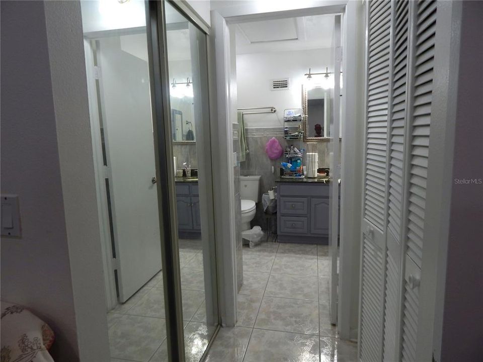 待售: $297,000 (2 贝兹, 2 浴室, 1094 平方英尺)