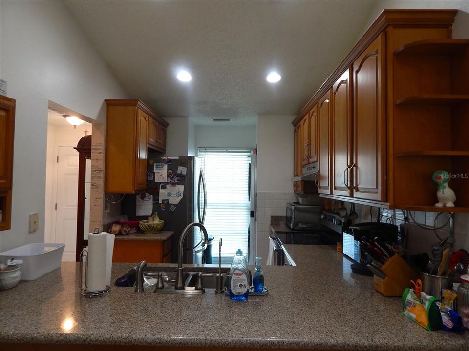 待售: $297,000 (2 贝兹, 2 浴室, 1094 平方英尺)