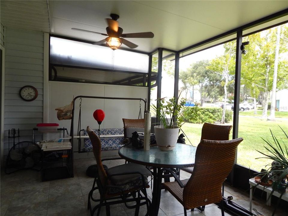 待售: $297,000 (2 贝兹, 2 浴室, 1094 平方英尺)