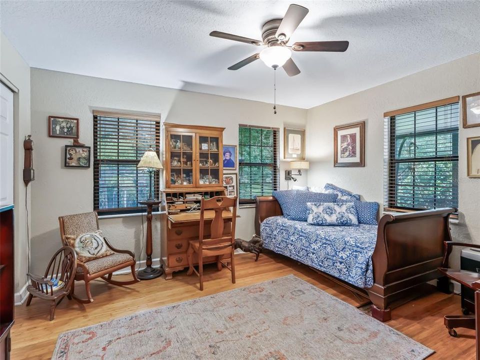 待售: $725,000 (3 贝兹, 2 浴室, 1908 平方英尺)