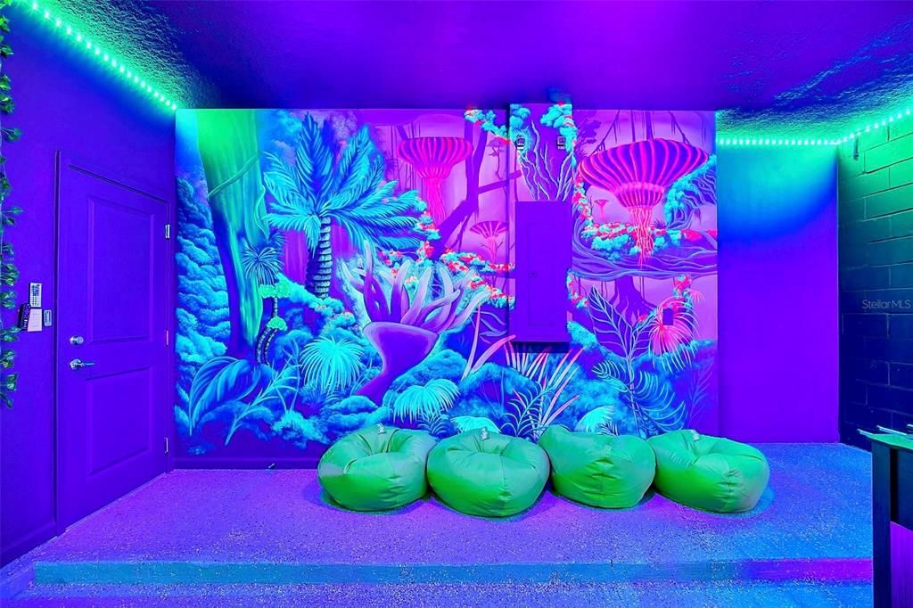 На продажу: $720,000 (8 спален, 5 ванн, 3248 Квадратных фут)