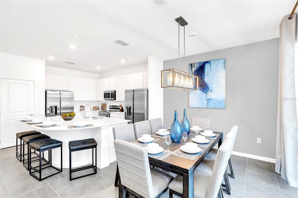 На продажу: $720,000 (8 спален, 5 ванн, 3248 Квадратных фут)