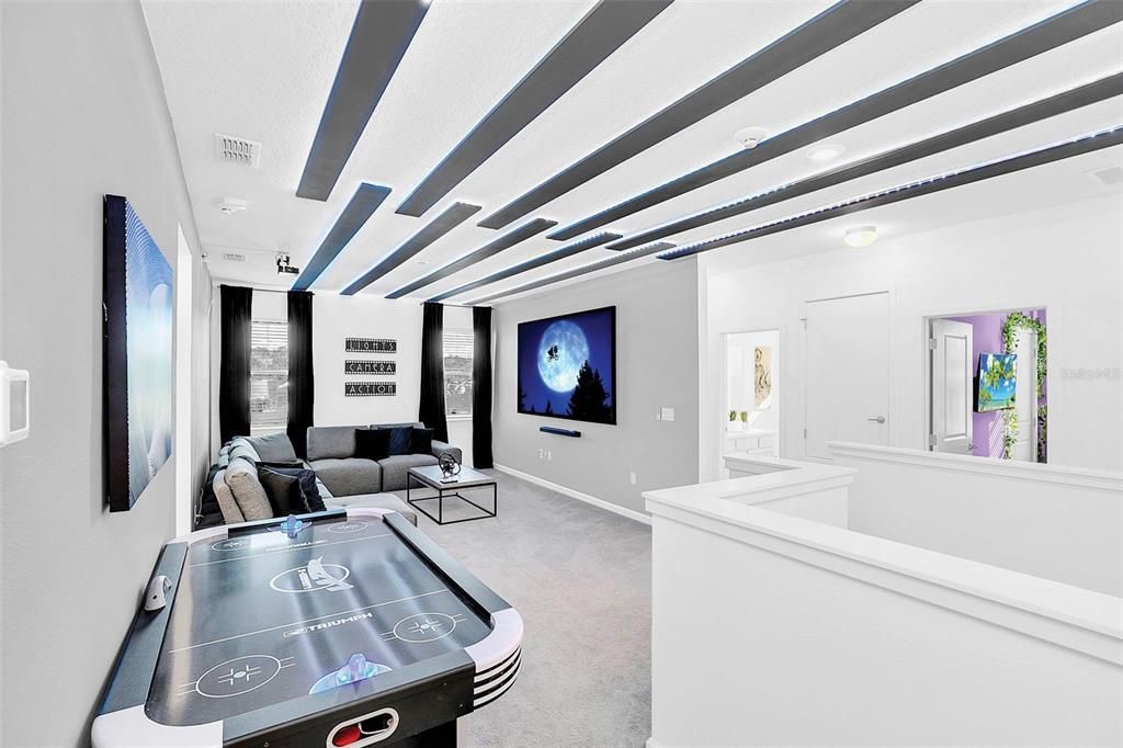 На продажу: $720,000 (8 спален, 5 ванн, 3248 Квадратных фут)