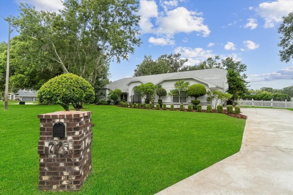 En Venta: $598,000 (4 camas, 2 baños, 3114 Pies cuadrados)