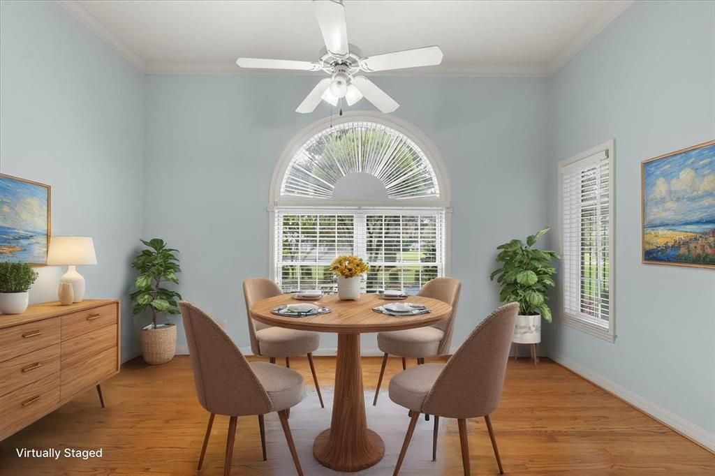 En Venta: $598,000 (4 camas, 2 baños, 3114 Pies cuadrados)