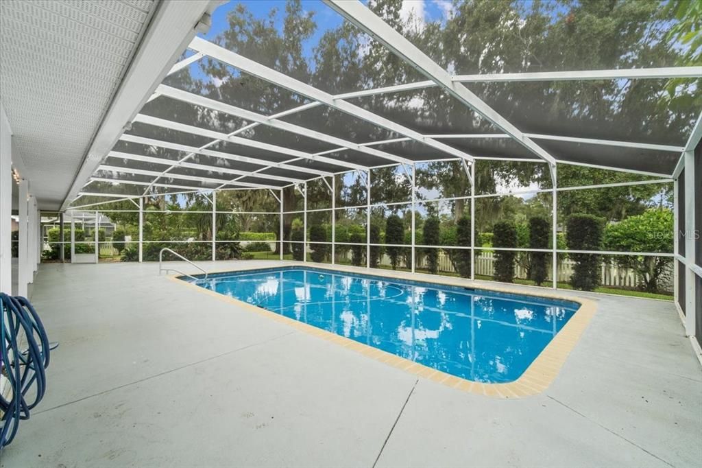 En Venta: $598,000 (4 camas, 2 baños, 3114 Pies cuadrados)