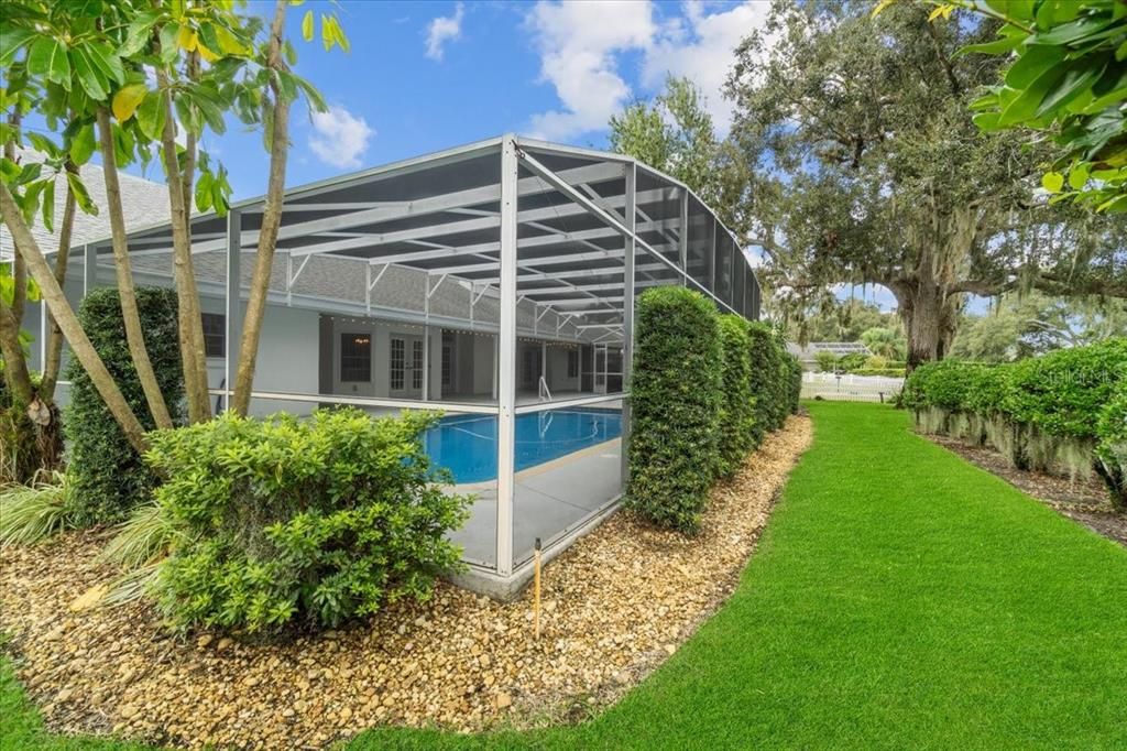 En Venta: $598,000 (4 camas, 2 baños, 3114 Pies cuadrados)