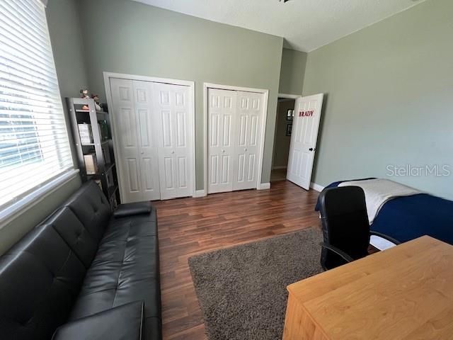 For Sale: $1,100,000 (4 beds, 2 baths, 2900 Square Feet)