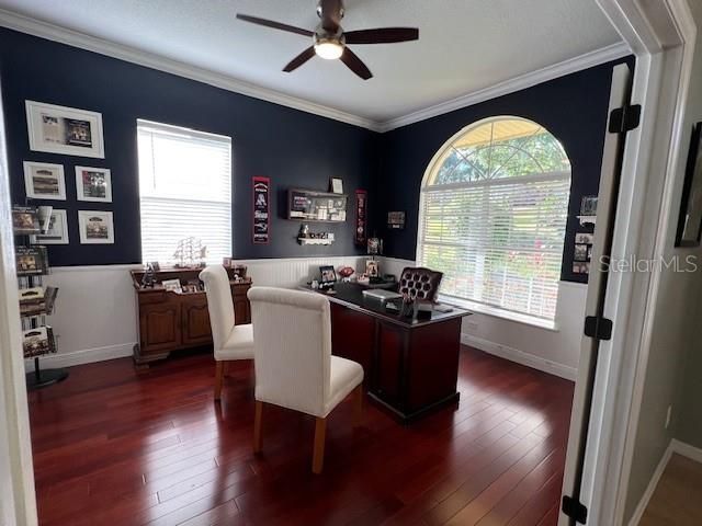 For Sale: $1,100,000 (4 beds, 2 baths, 2900 Square Feet)