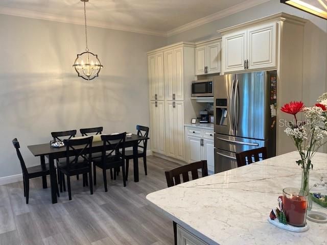 For Sale: $1,100,000 (4 beds, 2 baths, 2900 Square Feet)