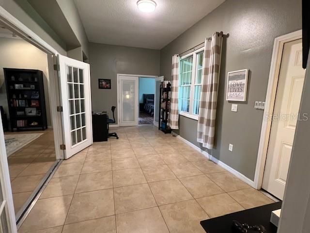 For Sale: $1,100,000 (4 beds, 2 baths, 2900 Square Feet)