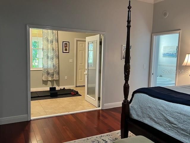 For Sale: $1,100,000 (4 beds, 2 baths, 2900 Square Feet)