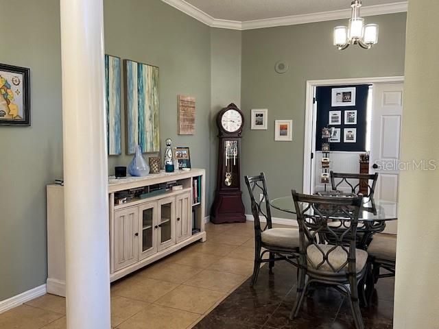 For Sale: $1,100,000 (4 beds, 2 baths, 2900 Square Feet)