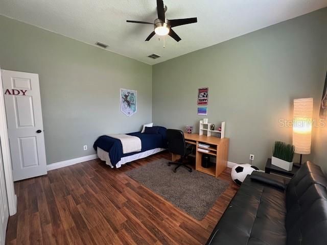 For Sale: $1,100,000 (4 beds, 2 baths, 2900 Square Feet)