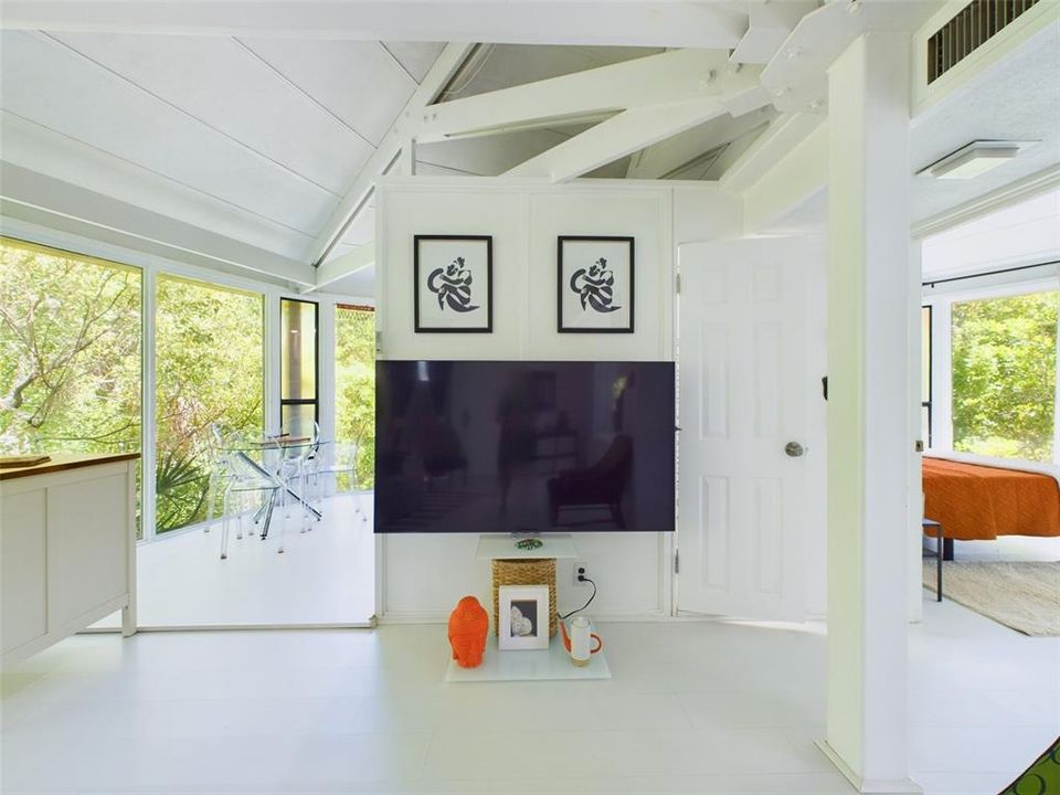 En Venta: $170,000 (2 camas, 2 baños, 791 Pies cuadrados)