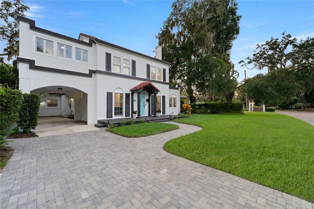 For Sale: $1,900,000 (4 beds, 4 baths, 2721 Square Feet)