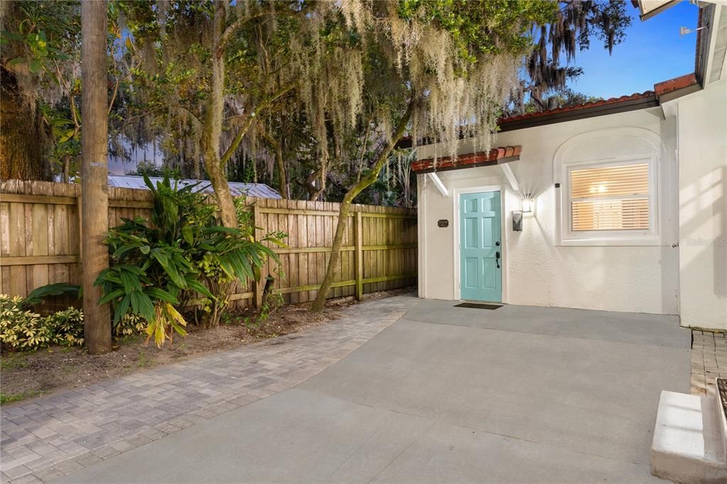 For Sale: $1,900,000 (4 beds, 4 baths, 2721 Square Feet)